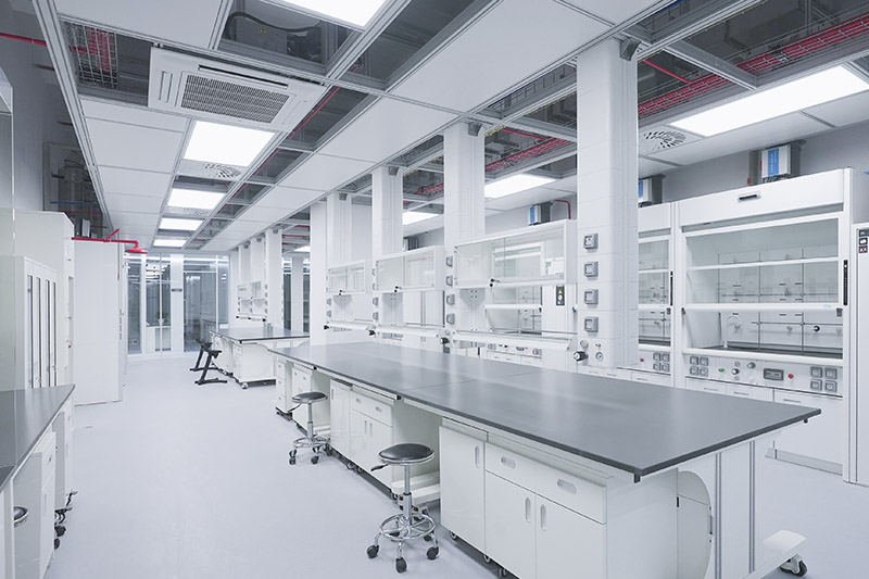 休宁实验室革新：安全与科技的现代融合